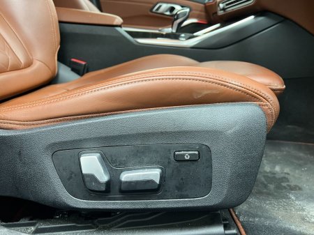2021 BMW 3-Series - photo 30