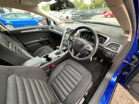 2018 Ford Mondeo - photo 16