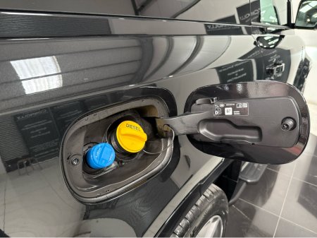 2026 Land Rover Defender - photo 38
