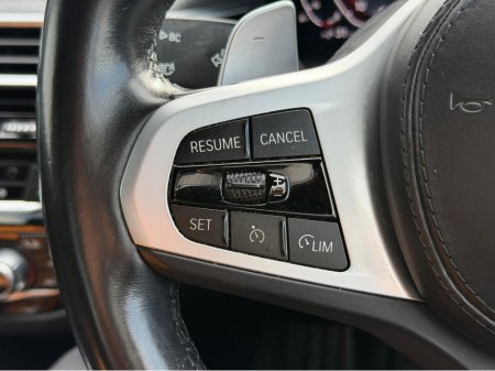 2023 BMW 5-Series - photo 21