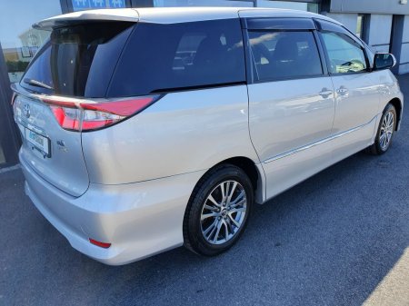 2017 Toyota Estima - photo 7