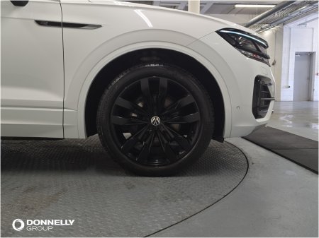 2023 Volkswagen Touareg - photo 5