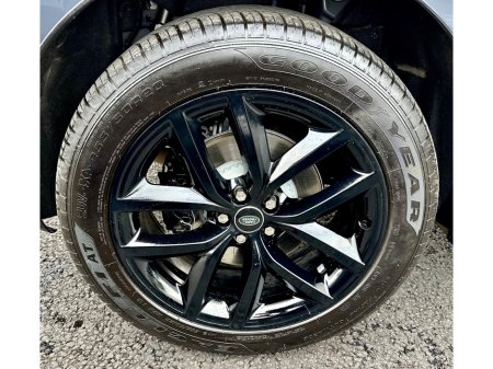 2026 Land Rover Range Rover Velar - photo 26