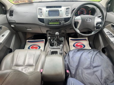 2012 Toyota Hilux - photo 12