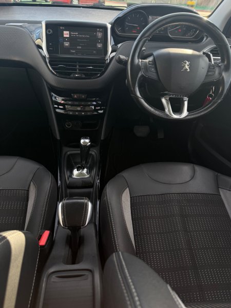 2017 Peugeot 2008 - photo 10