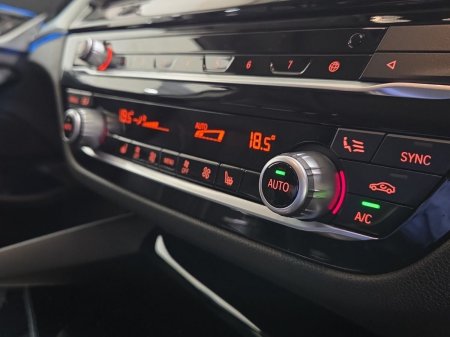 2023 BMW 5-Series - photo 19