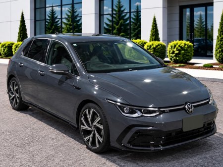 2024 Volkswagen Golf 1.5eTSi R-LINE PLATINUM MHEV 150BHP DSG AUTOMATIC **18" ALLOYS / ADAPTIVE CRUISE CONTROL / APPLE CAR