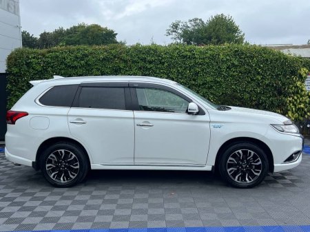 2018 Mitsubishi Outlander - photo 3