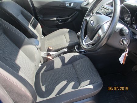 2016 Ford Fiesta - photo 12