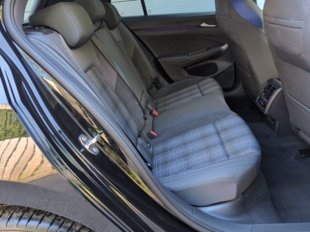 2025 Volkswagen Golf - photo 21