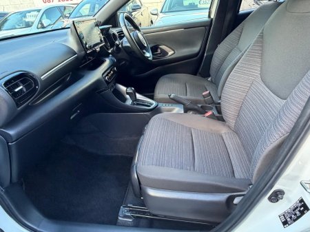 2022 Toyota Yaris - photo 6