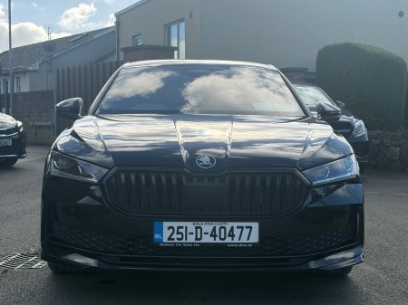 2025 Skoda Superb - photo 2