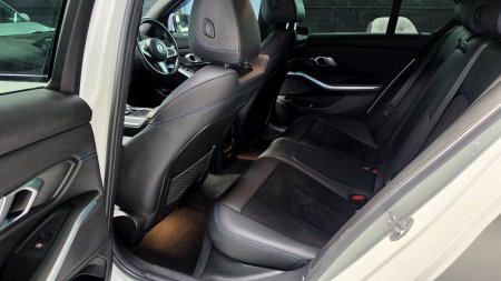 2024 BMW 3-Series - photo 22