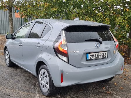 2021 Toyota Aqua - photo 6
