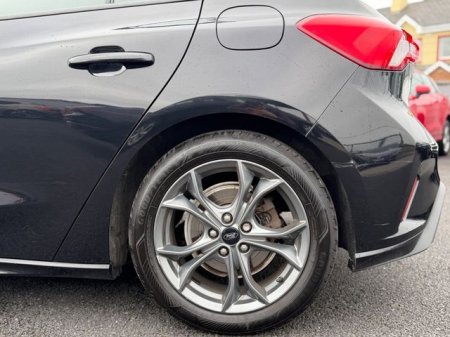 2020 Ford Focus - photo 7