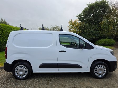 2021 Opel Combo - photo 2