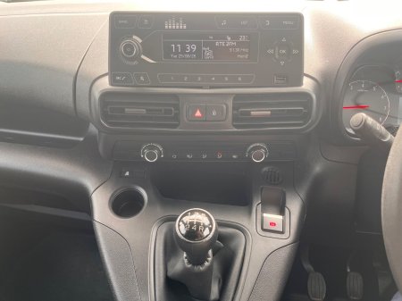 2021 Opel Combo - photo 17