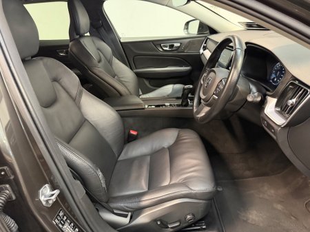 2019 Volvo V60 - photo 17
