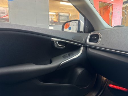 2019 Volvo V40 - photo 11
