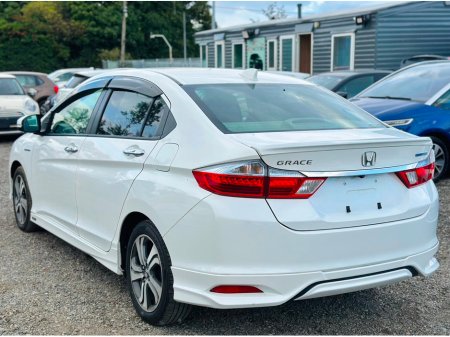 2016 Honda Grace - photo 6