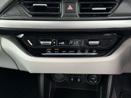 2024 Suzuki Swift - photo 3