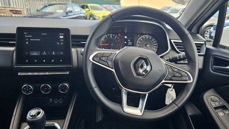 2020 Renault Clio - photo 12