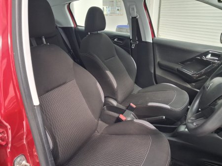 2016 Peugeot 208 - photo 9