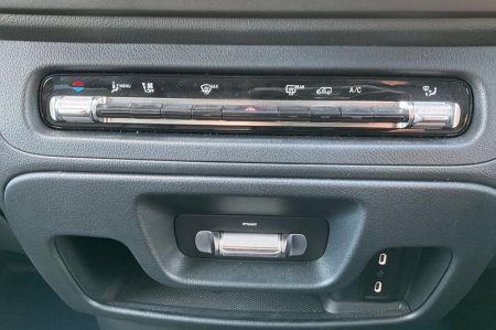 2025 Mercedes-Benz Vito - photo 18