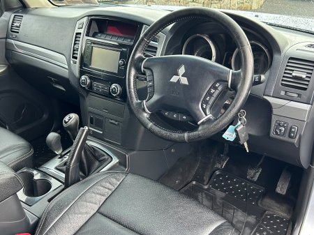 2018 Mitsubishi Pajero - photo 13