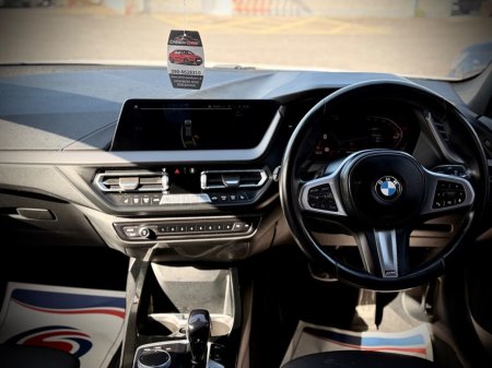 2022 BMW 1-Series - photo 13
