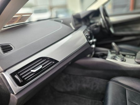 2018 BMW 5-Series - photo 15