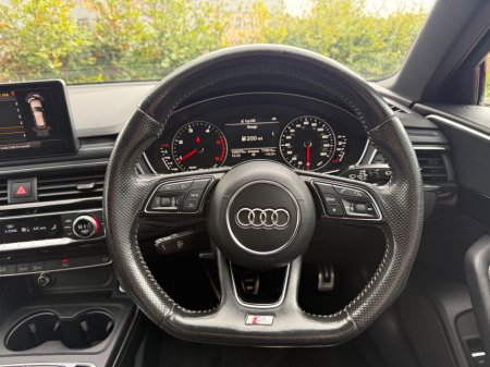 2017 Audi A4 - photo 13