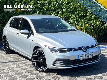 2023 Volkswagen Golf R-LINE PACK 1.0 TSI AUTO // NEW 19" R-LINE ALLOYS // PARKING SENSORS FRONT & REAR // DIGITAL CLUSTER