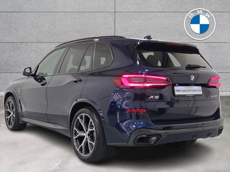 2021 BMW X5 - photo 2