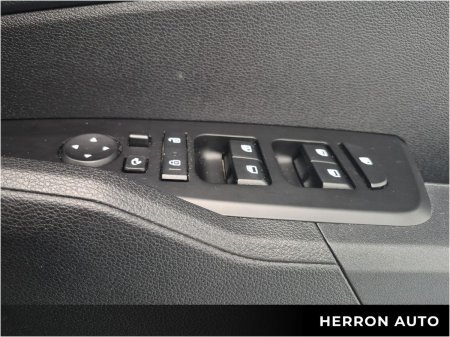 2022 Kia Sportage - photo 17