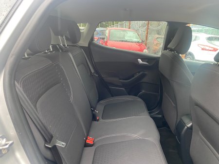 2020 Ford Fiesta - photo 11