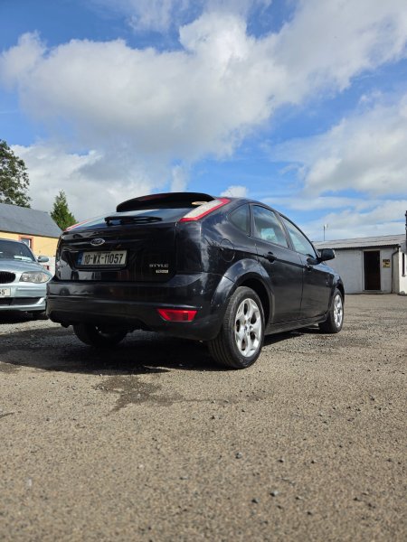 2010 Ford Focus - photo 4