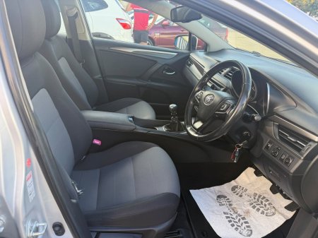 2017 Toyota Avensis - photo 12
