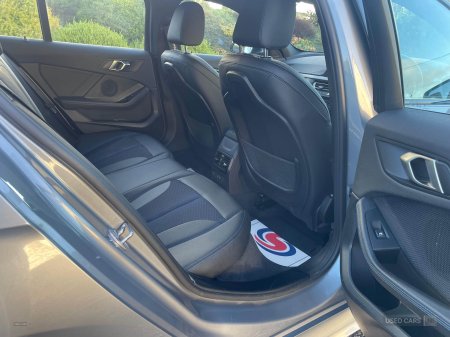 2024 BMW 1-Series - photo 9