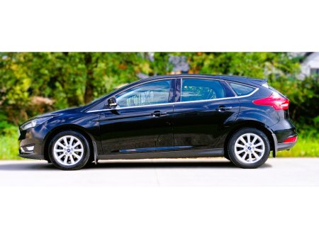2018 Ford Focus - photo 16