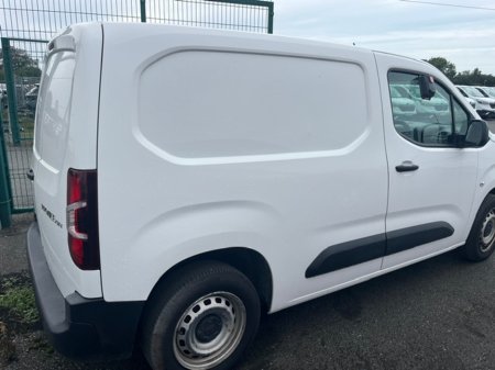 2022 Toyota Proace City - photo 2