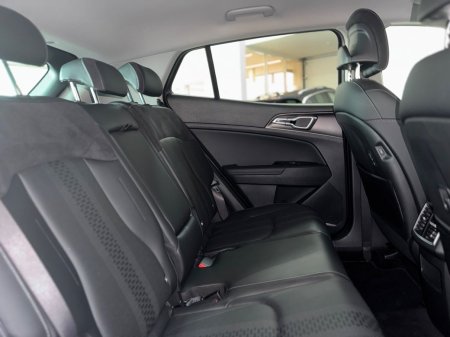 2025 Kia Sportage - photo 5