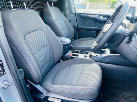 2022 Ford Kuga - photo 14