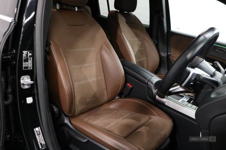 2025 Mercedes-Benz GLB - photo 18