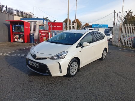 2015 Toyota Prius - photo 3