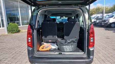 2025 Toyota Proace - photo 23