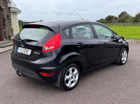 2011 Ford Fiesta - photo 6