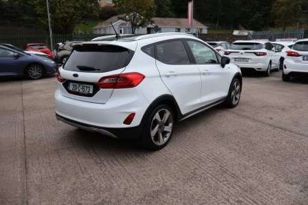 2020 Ford Fiesta - photo 8