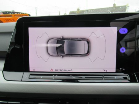 2023 Volkswagen Golf - photo 6