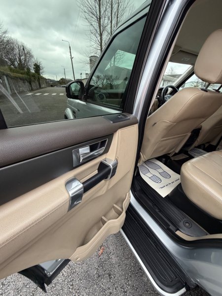 2015 Land Rover Discovery - photo 15